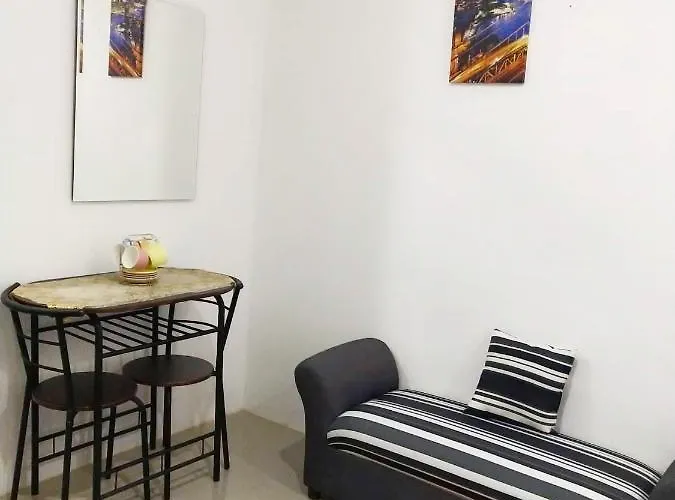 Cozy Bayanihan Flat Aparthotel *